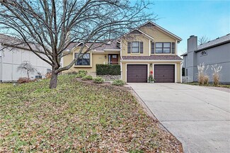 15727 Horton Ln, Overland Park, KS 66223