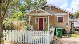 1109 Walton St, Houston, TX 77009
