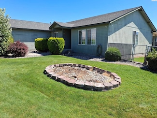 331 Laura Ave, Sunnyside, WA 98944