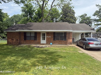 849 Academy Dr, Tunica, MS 38676