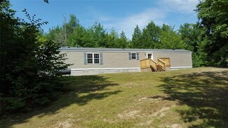 24 Sandy Ridge Dr, Woolwich, ME 04579