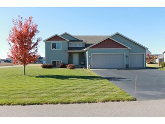 617 8th Ave SW, Rice, MN 56367