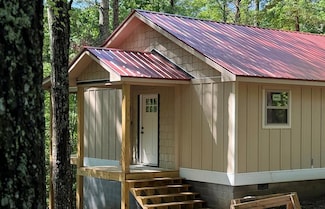207 Seneca Rd, Murphy, NC 28906