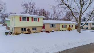 945 Sunset Dr, Wabash, IN 46992