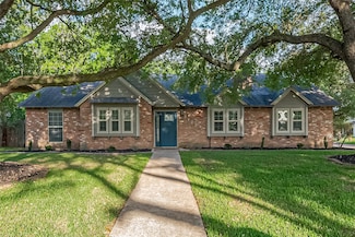 2127 Briargreen Dr, Houston, TX 77077