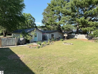 3826 Pearl St, Williamsburg, MI 49690