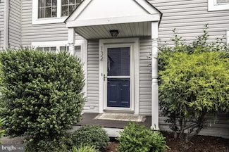 132 E Glebe Rd, Alexandria, VA 22305
