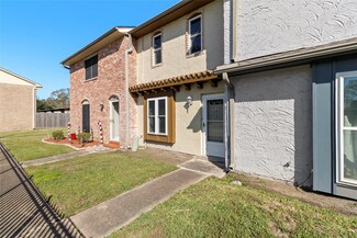 3820 Laura Leigh Dr, Friendswood, TX 77546
