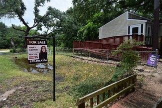592 Paloma St, Bay City, TX 77414