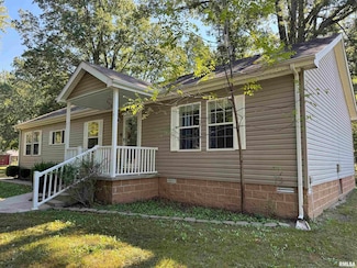 2517 N 14th St, Herrin, IL 62948