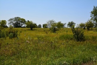 82 E 63 Rd, Kanwaka, KS 66050