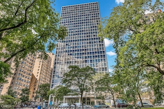 2400 N Lakeview Ave Unit 610, Chicago, IL 60614