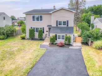 337 Seneca Ave, Middlesex, NJ 08846