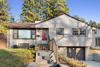 1306 Dale St N, Saint Paul, MN 55117