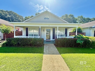 33 Cottage Dr, Fairhope, AL 36532