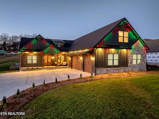 5910 John Dr, Greenback, TN 37742