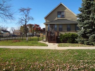 2046 S 13th Ave, Broadview, IL 60155