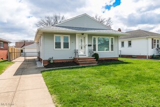 547 Dickerson Rd, Willowick, OH 44095