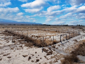 5701 N Orcas Ave, Pahrump, NV 89060