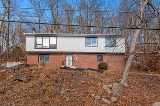 72 N Shore Rd, Byram Township, NJ 07821