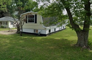 203 N 4th St, Elwood, IN 46036