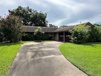 2310 Woodwind Way, League City, TX 77573