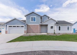 2117 Oxon St, Caldwell, ID 83605