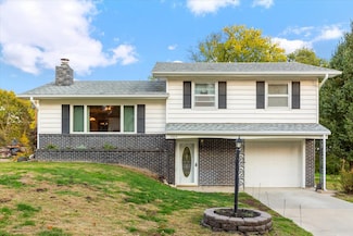 1004 Sherwood Ln, Red Oak, IA 51566