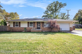 3196 Oakwood Dr, Port Huron, MI 48060