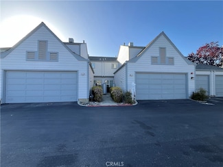 28 Binnacle Ln, Foster City, CA 94404
