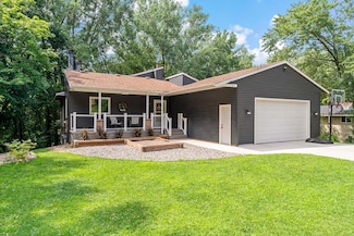 17781 Jamaica Cir, Lakeville, MN 55044
