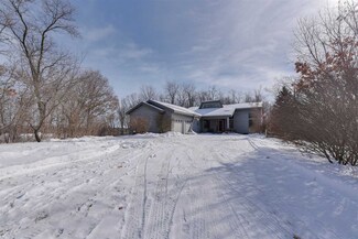 N1924 County Road A, Oxford, WI 53952