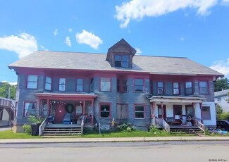 29 West St, Whitehall, NY 12887
