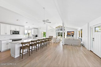65 Seaview Ave, Monmouth Beach, NJ 07750
