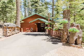 210 Puma Ave, Cloudcroft, NM 88317