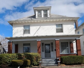 955 Adair Ave, Zanesville, OH 43701