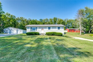 959 Thierry Ave, Akron, OH 44306