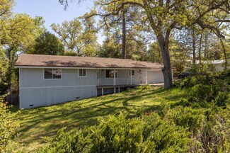 40911 Goldside Dr, Oakhurst, CA 93644