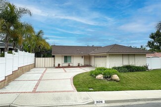 26216 Camino Adelanto, Mission Viejo, CA 92691