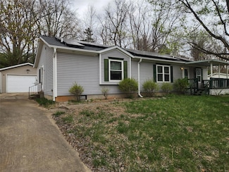 30 Brown Dr, Fairview Heights, IL 62208
