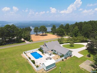 441 Moss View Rd, Section, AL 35771