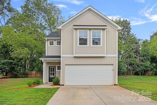 724 N Kelly St, Statesville, NC 28677