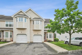 38 E Burgess Dr, Piscataway, NJ 08854