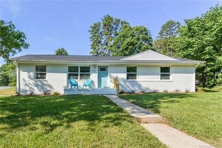 6761 Glenmoor Dr, Charlotte, NC 28214