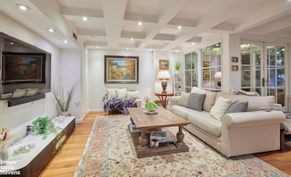 253 W 73rd St Unit 3A, New York, NY 10023