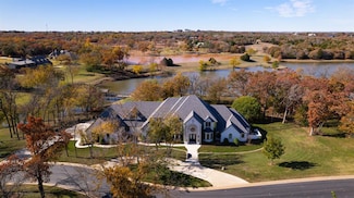 2747 Walking Woods Trail, Jones, OK 73049