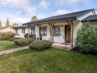1750 NW Doral St, McMinnville, OR 97128