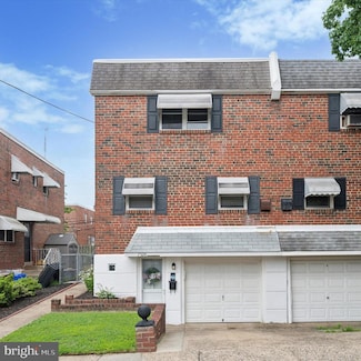 7328 Hiola Rd, Philadelphia, PA 19128