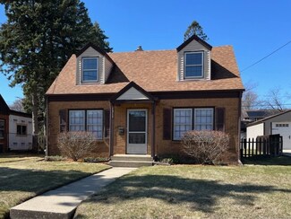 1315 21st St, Rockford, IL 61108