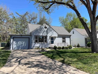 1738 SW Atwood Ave, Topeka, KS 66604